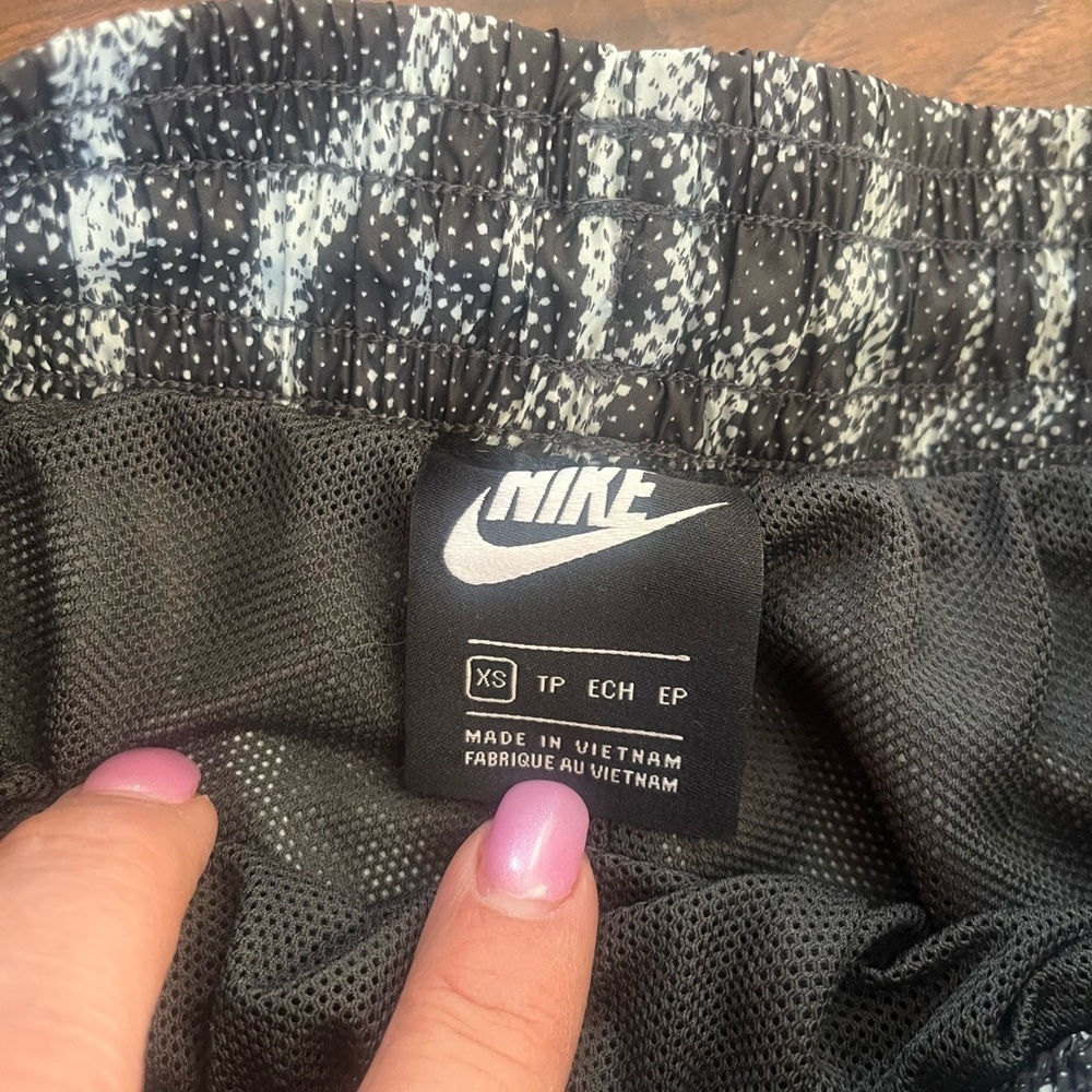 Nike Dark smoke, black and white Animal Print Joggers-Size Xs - Picture 5 of 6